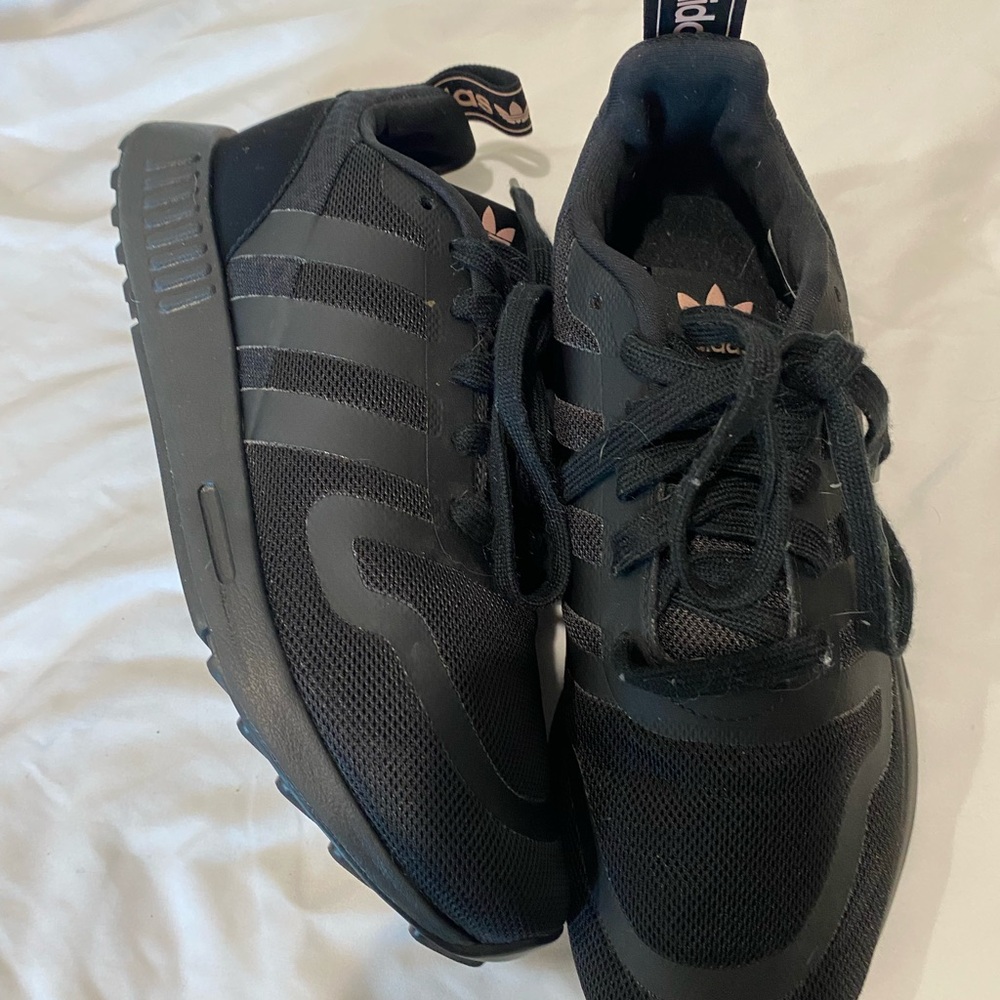 Adidas Men's Black and Gray Sneakers
